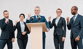 Management si Leadership